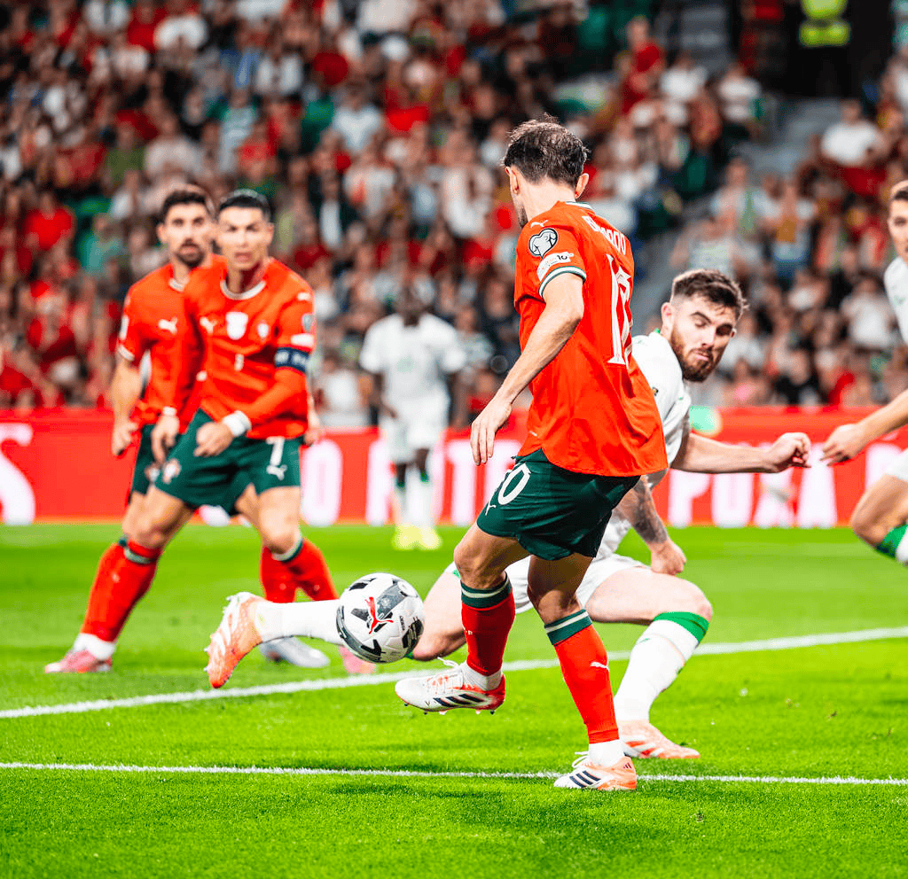 九游娱乐-包含国际比赛日葡萄牙体育单刀错失：欧冠节点到来，媒体盛赞，赛程密集仍需轮换的词条